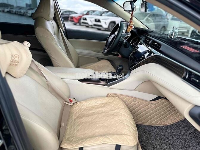 Toyota Camry 2019 2.5Q - tự động xe đẹp BH HÃNG