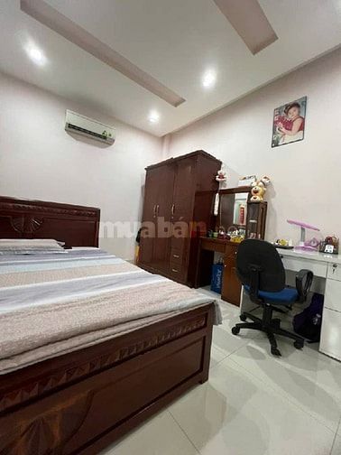 Nhà Đẹp 4 Tầng Huỳnh Tấn Phát Q7, SHR, Ô Tô ở Trong Nhà, KD Đa Ngành