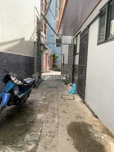 NHÀ GIÁ RẺ P13 Q8 - HẺM 3G VÀI BƯỚC RA ĐƯỜNG TÙNG THIỆN VƯƠNG.