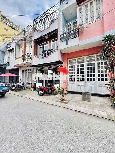 Cho thuê nhà hẻm xe tải thông kinh doanh tốt- Phú Định Q8 nhà mới đẹp