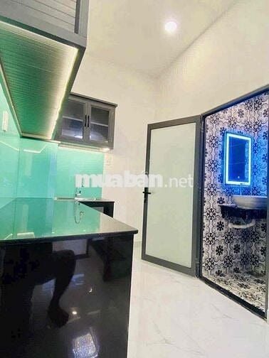 Nhà nguyên căn siêu hạt dẻ ngay sát cầu Nguyễn văn cừ