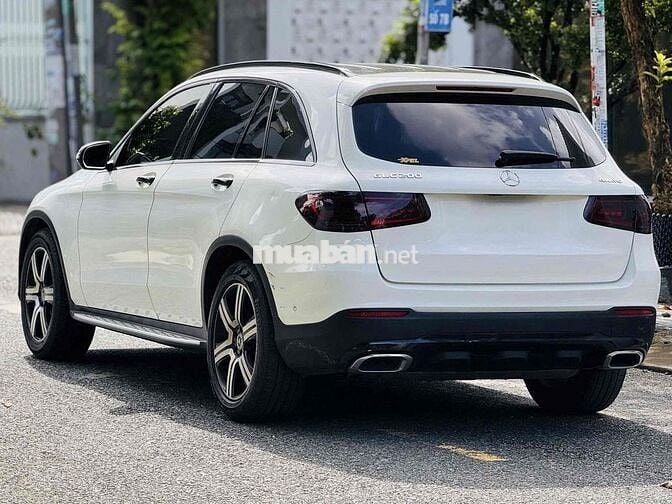 Mercedes GLC200 4Matic 2021 Trắng Kem