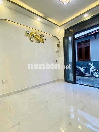 Nhà nguyên căn siêu hạt dẻ ngay sát cầu Nguyễn văn cừ