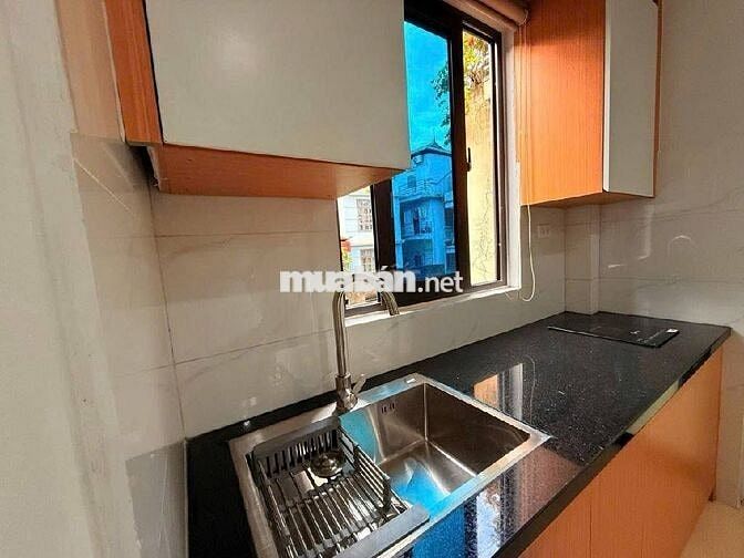CCMN thang máy 12 phòng Hoàng Mai, doanh thu 60tr/tháng, nhỉnh 13 tỷ