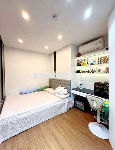 CHÍNH CHỦ BÁN NHÀ TẬP THỂ PHƯƠNG MAI, KIM LIÊN, 2PN, 2WC, Ô TÔ ĐỖ CỬA