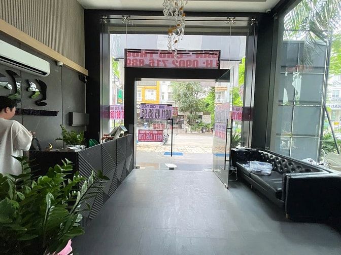CHO THUÊ CĂN GÓC CV PHAN KHIÊM ÍCH GIÁ 125TR NHÀ ĐẸP