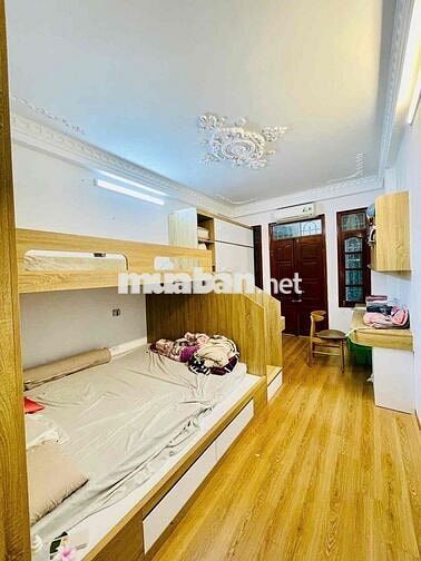 Bán nhà 5 tầng mới xây, đầy đủ nội thất Đường Láng hạ.
