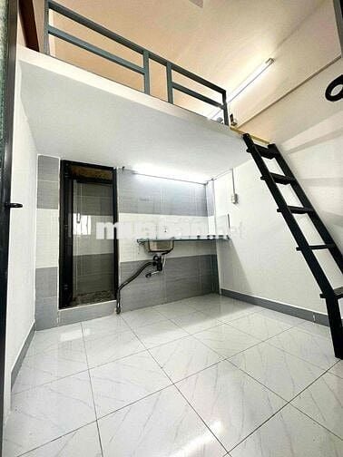 PHÒNG CÓ MÁY LẠNH, GÁC, CỬA SỔ 3TR7có thang máy ngay đường Bạch đằng