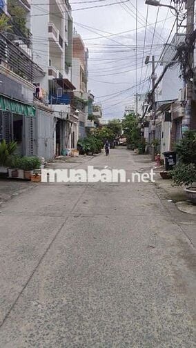 Nhà 4 Tầng, Nguyễn Hữu Tiến,Tân Phú, hẻm 8m,
Dt 4x17m giá trên 8 Tỷ