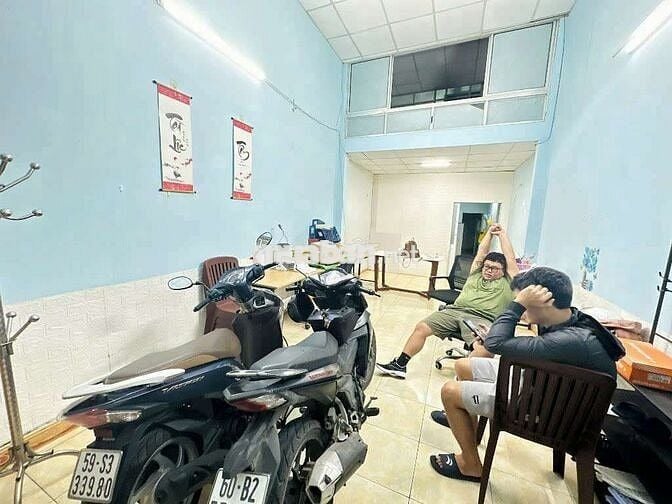 Cho thuê nhà nguyên căn.Đường Phạm Văn Bạch.Phường 15.Quận Tân Bình