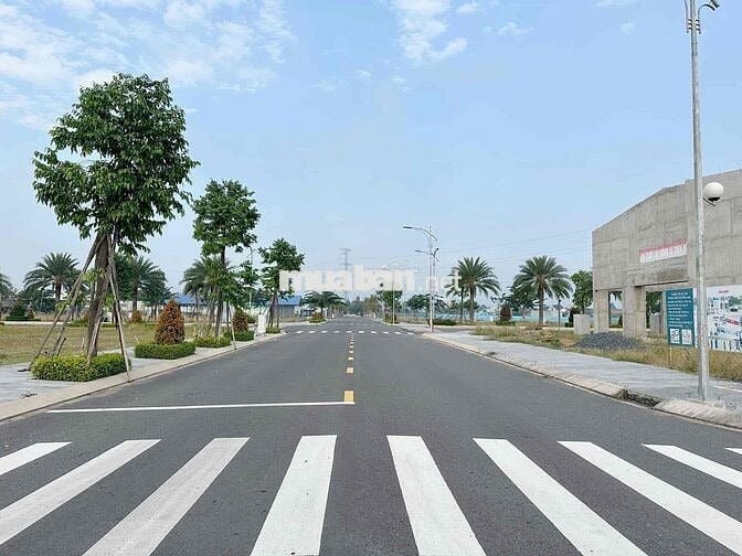 chủ cần bán gấp lô tái định cư King Hill Residences .90m2 giá 1,4tỷ,