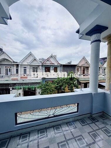 NHÀ TRỆT 1 LẦU, 4.4x14.5, ĐƯỜNG 8M, VINCOM 550, 3 ĐỒNG TL