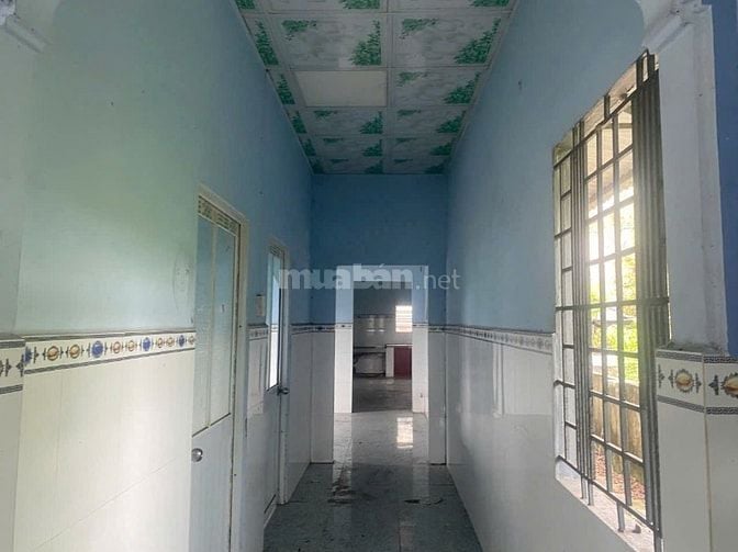 Cần tiền bán nhà cấp 4. DT 123m2 ở Hóc Môn giá 830 triệu.