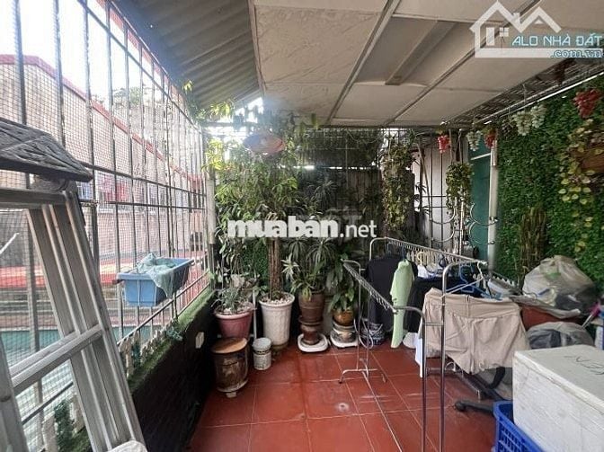 SIÊU PHẨM_Ô Tô tránh_Hoàng Ngân_42m2_5 Tầng_100m Ra Phố Lê Văn Lương!