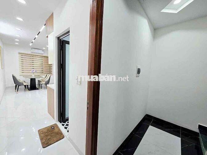 CHÍNH CHỦ CẦN BÁN LẠI CĂN NHÀ MỚI XÂY - 6 TẦNG THANG MÁY - FULL ĐỒ
