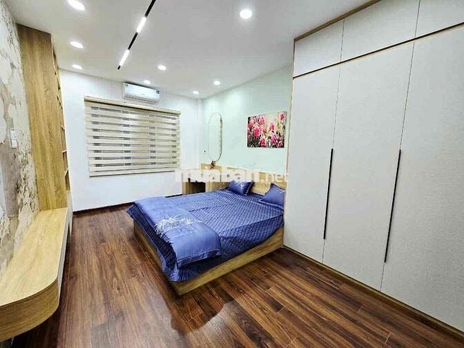 CHÍNH CHỦ CẦN BÁN LẠI CĂN NHÀ MỚI XÂY - 6 TẦNG THANG MÁY - FULL ĐỒ