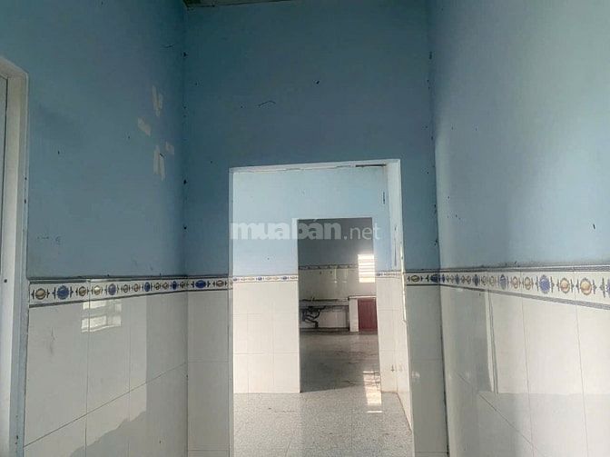 Cần tiền bán nhà cấp 4. DT 123m2 ở Hóc Môn giá 830 triệu.