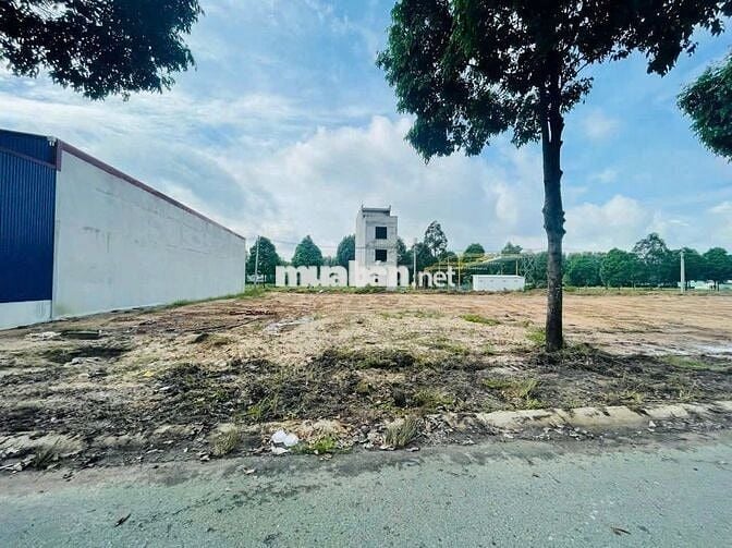 SIÊU PHẨM ĐẤT NỀN NGAY TRUNG TÂM CHỢ BÀU BÀNG