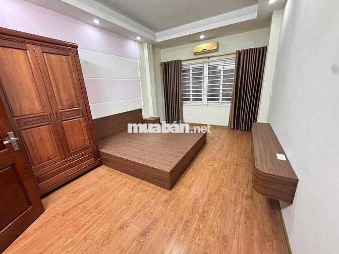 CỰC GẤP! VIP CẦU GIẤY, GẦN PHỐ, NGÕ THÔNG, NHÀ ĐẸP, Ở SƯỚNG, NỞ HẬU