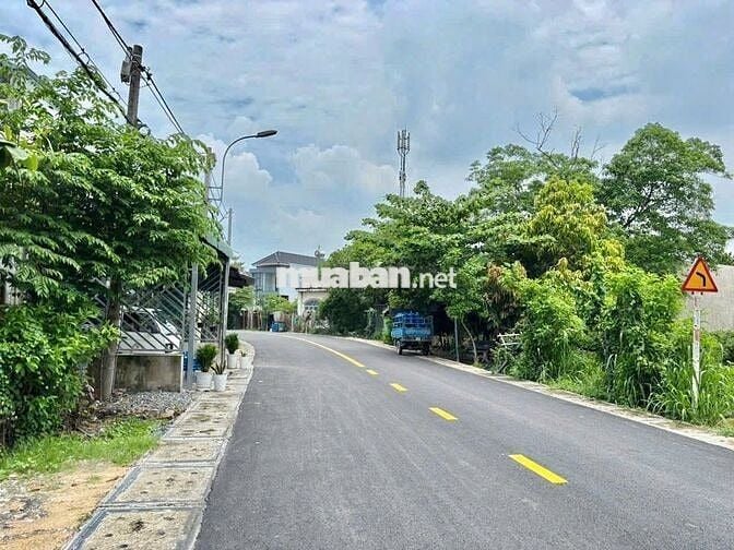 CẦN BÁN GẤP LÔ ĐẤT THỊ TRẤN CỦ CHI 224M2 (10X22M) GIÁ 550 TRIỆU, SHR