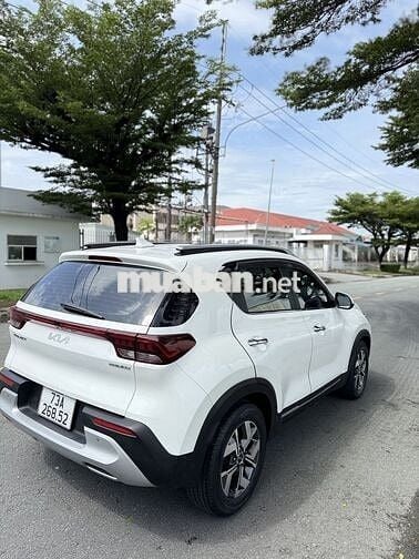 Kia Sonet 2022 Premium 1.5 AT - 52900 km