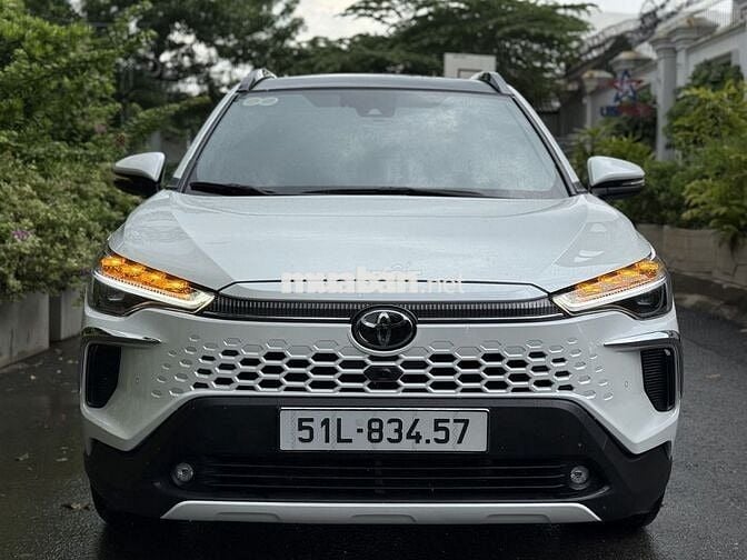 Siêu Lướt Toyota Corolla Cross 2025 1.8V - 4500 km