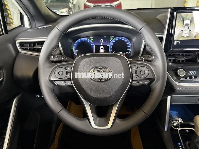 Siêu Lướt Toyota Corolla Cross 2025 1.8V - 4500 km