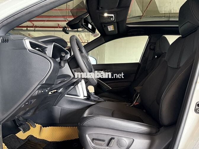 Siêu Lướt Toyota Corolla Cross 2025 1.8V - 4500 km