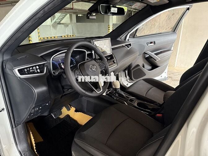 Siêu Lướt Toyota Corolla Cross 2025 1.8V - 4500 km