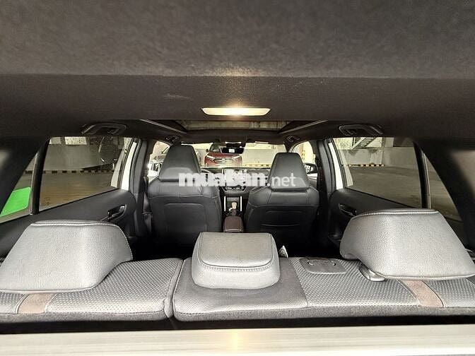 Siêu Lướt Toyota Corolla Cross 2025 1.8V - 4500 km