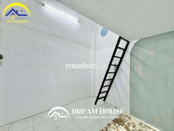 DUPLEX GÁC CAO CỬA SỔ THOÁNG TRỆT CÓ NHÀ XE MÁY LẠNH, TIỆN NGHI