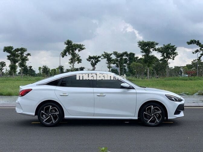 MG5 2023 CVT Luxury lướt màu trắng - 18000 km