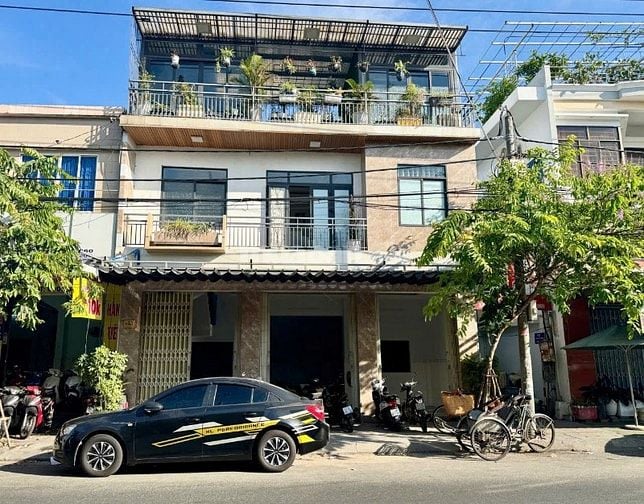 Hàng hiếm khó tìm mặt tiền rộng 9m Trần Cao Vân
