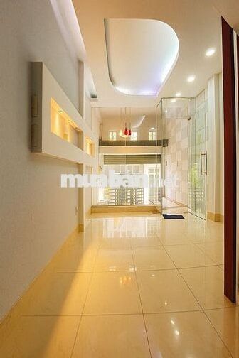 Nguyên căn Lữ Gia chỉ 18tr - DT: 4x15m. Nhà 5 tầng - Hẻm 8m - Giáp Q10