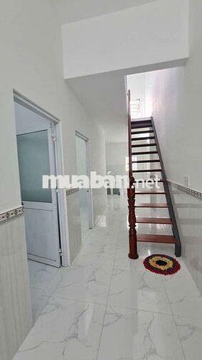 Nhà sổ hồng riêng 5x15 .. tân kim , 1 lửng, 1 sân thượng