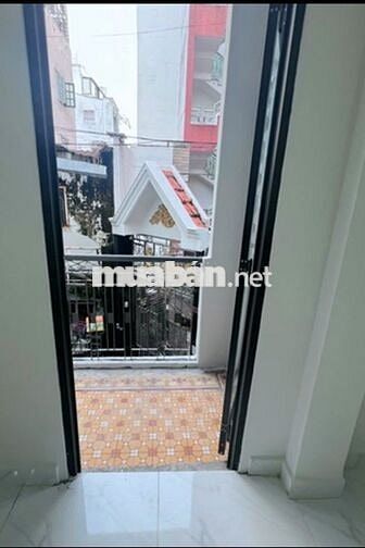 Bán nhà Cách Mạng Tháng Tám, P.15, Q.10 – 32m², 2 tầng– Chỉ 5.15 tỷ TL