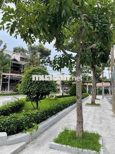 Nhà siu đẹp, MT Khu Bình Phú, view Công viên Hố Bần, tặng NT, 12,5 tỷ