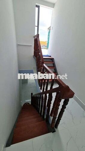 Nhà sổ hồng riêng 5x15 .. tân kim , 1 lửng, 1 sân thượng