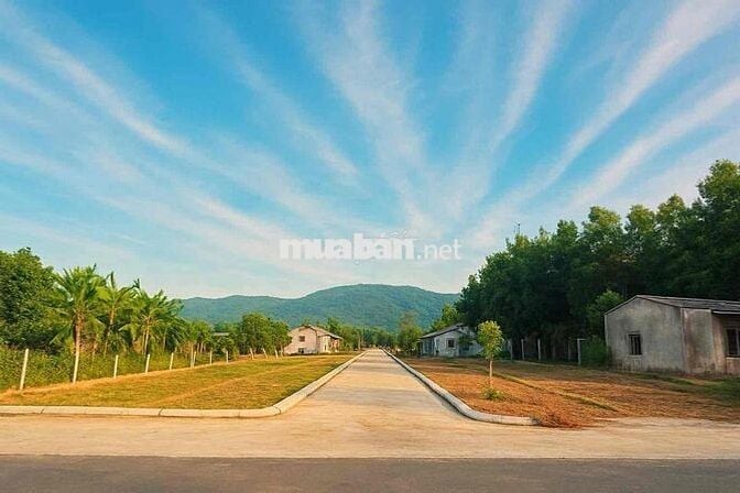 Lô đất mặt tiền đường nhựa giá nhỉnh 1 tỷ