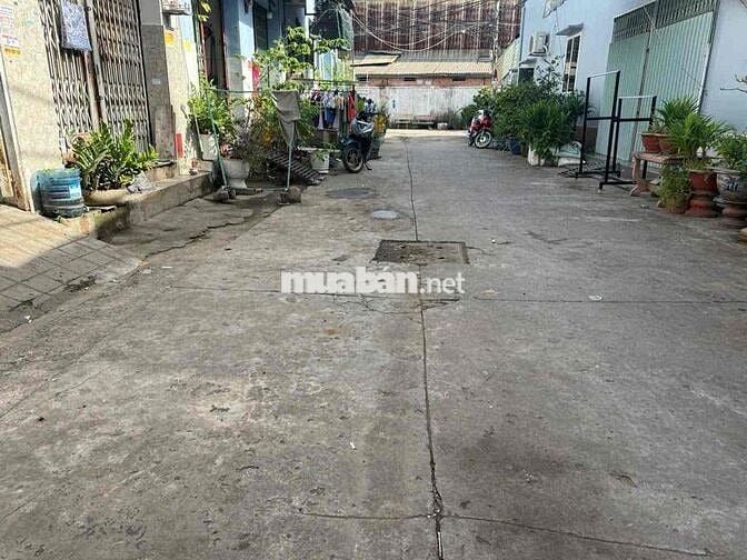 nhà cho thuê nguyên căn giá 6tr/th có đồng hồ điện ba pha