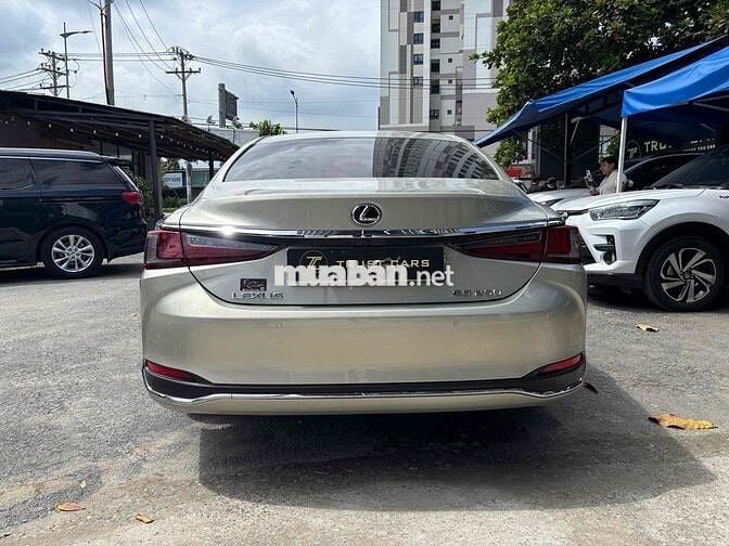 Lexus ES250 - 28000 km