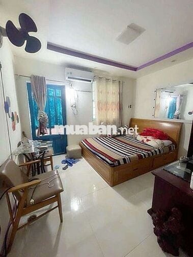 Siêu rẻ phải nhanh mới kịp nhà nguyên căn 4❌8 1 lầu 2pn 2wc TkTQ-BT
