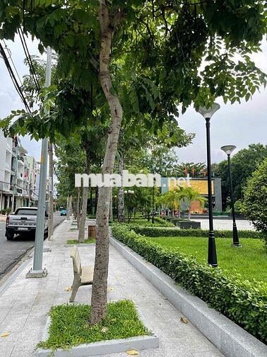 Nhà siu đẹp, MT Khu Bình Phú, view Công viên Hố Bần, tặng NT, 12,5 tỷ
