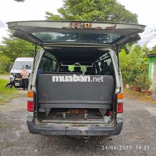 Thanh lý xe Hiace