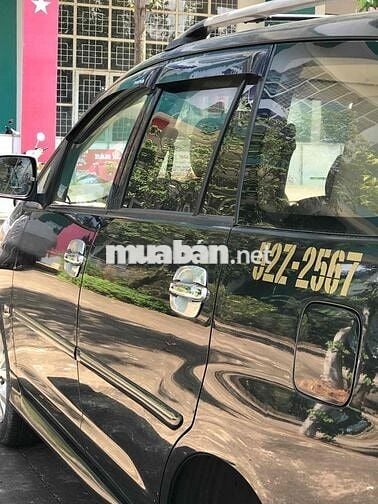 Toyota Innova 2006 G - 100000 km