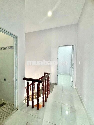 NHà RIÊNG LẺ ÔM SỔ HỒNG 4 x 11