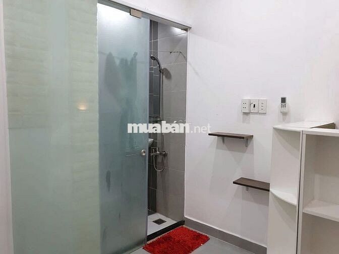 Nhà 3 tầng rất đẹp, 4m x 11m, 2PN,3WC, FULL nội thất,hẻm 5m Phạm V Chí