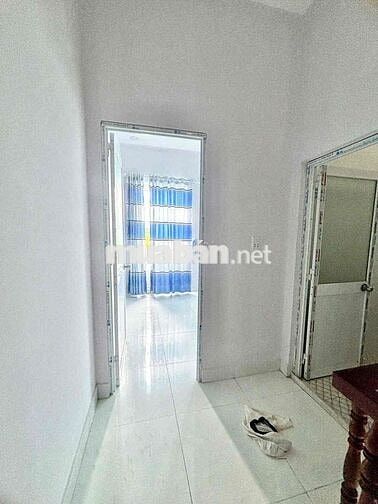 NHà RIÊNG LẺ ÔM SỔ HỒNG 4 x 11
