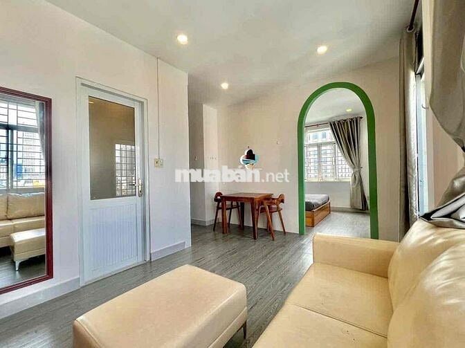 Căn hộ 1Pn ban công view cao, full nội thất, nhiều ánh sáng tự nhiên