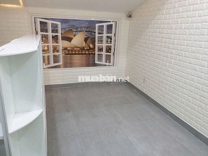 Nhà 3 tầng rất đẹp, 4m x 11m, 2PN,3WC, FULL nội thất,hẻm 5m Phạm V Chí